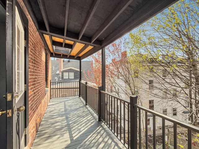 593 Centre Street 3, Boston, MA 02130