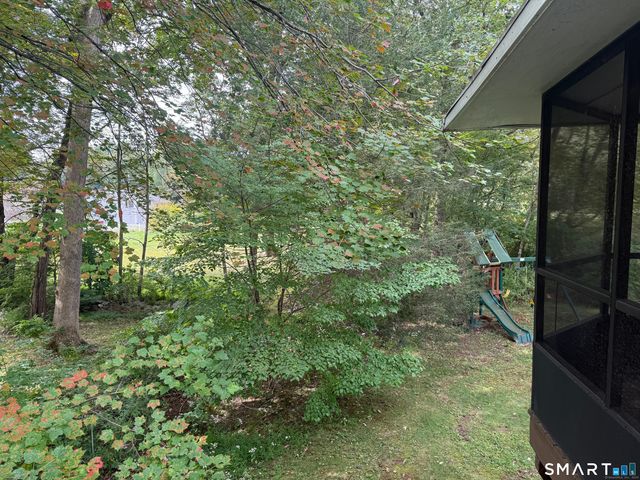 56 Wedgewood Drive, Naugatuck, CT 06770