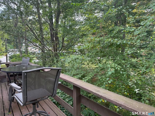 56 Wedgewood Drive, Naugatuck, CT 06770