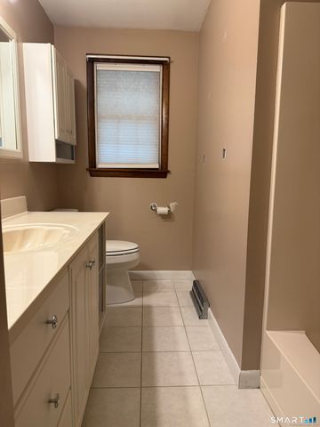 56 Wedgewood Drive, Naugatuck, CT 06770