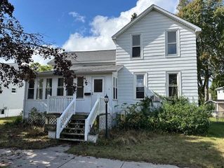 105 Wadsworth Street, East Tawas, MI 48730