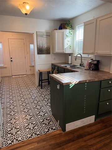 507 S 6th St., Noble, OK 73068