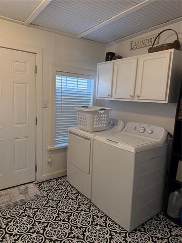 507 S 6th St., Noble, OK 73068