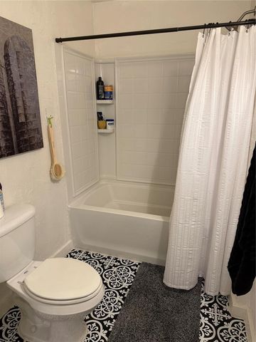 507 S 6th St., Noble, OK 73068