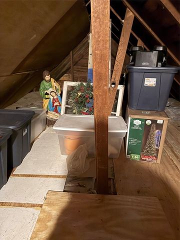 507 S 6th St., Noble, OK 73068