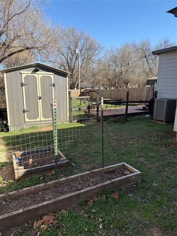 507 S 6th St., Noble, OK 73068