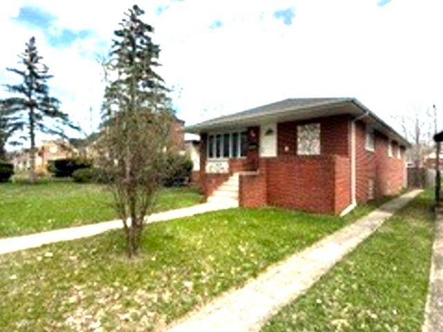 14241 Mackinaw Avenue, Burnham, IL 60633