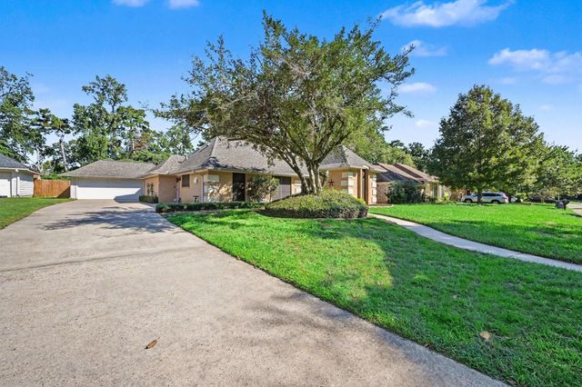 28211 Camille Drive, Tomball, TX 77375