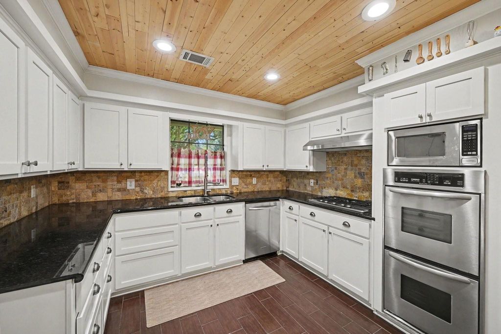 28211 Camille Drive, Tomball, TX 77375