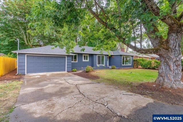 4277 Auburn Rd NE, Salem, OR 97301