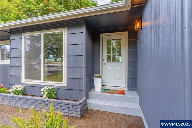 4277 Auburn Rd NE, Salem, OR 97301