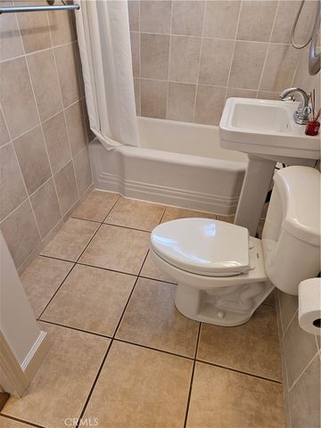 18237 Valley Vista Boulevard, Tarzana, CA 91356