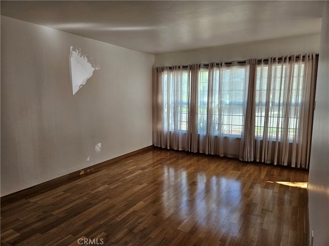 18237 Valley Vista Boulevard, Tarzana, CA 91356