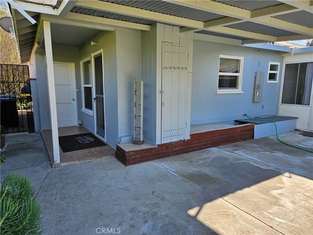 18237 Valley Vista Boulevard, Tarzana, CA 91356