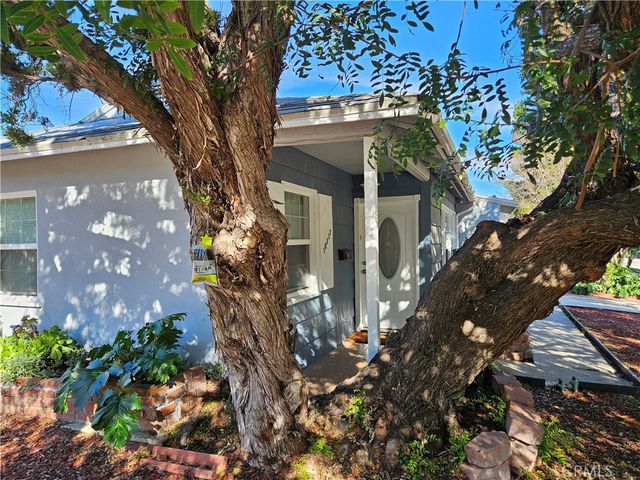 18237 Valley Vista Boulevard, Tarzana, CA 91356