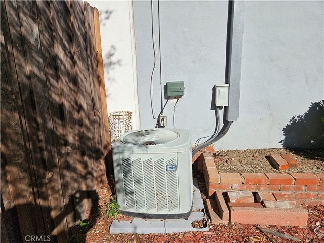 18237 Valley Vista Boulevard, Tarzana, CA 91356