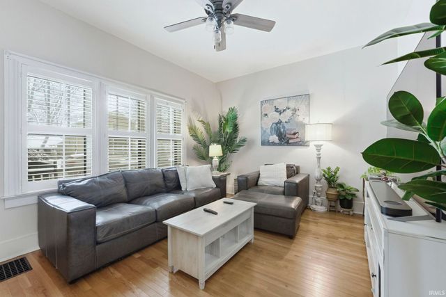 824 W Washington Boulevard, Fort Wayne, IN 46802