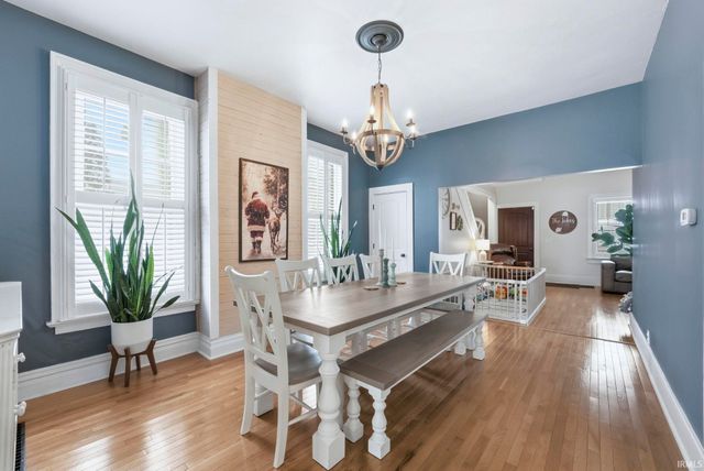 824 W Washington Boulevard, Fort Wayne, IN 46802