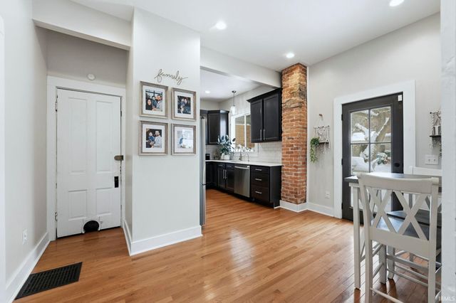 824 W Washington Boulevard, Fort Wayne, IN 46802