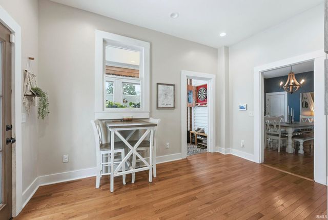 824 W Washington Boulevard, Fort Wayne, IN 46802