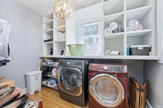 824 W Washington Boulevard, Fort Wayne, IN 46802