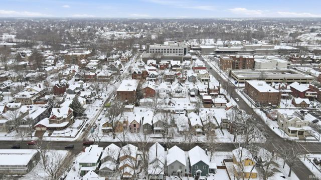 824 W Washington Boulevard, Fort Wayne, IN 46802