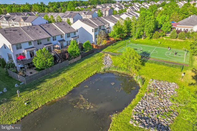 42621 CHISHOLM DR, Broadlands, VA 20148