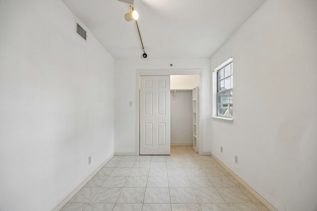 3033 San Jacinto Street 328, Dallas, TX 75204