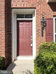 9462 CANONBURY SQ, Fairfax, VA 22031