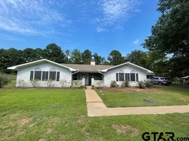 108 Glenhaven, Palestine, TX 75801