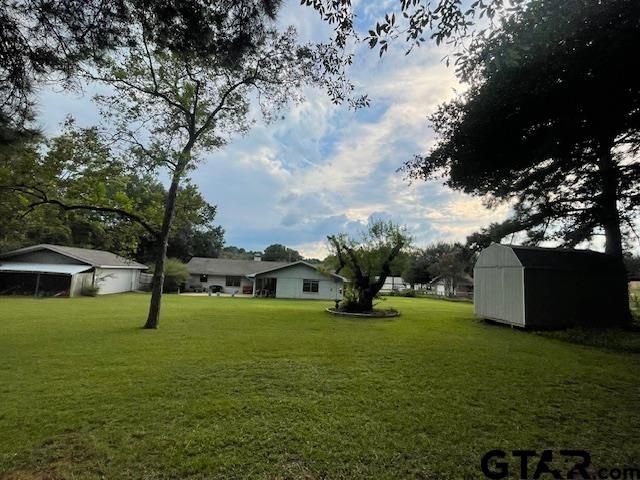 108 Glenhaven, Palestine, TX 75801