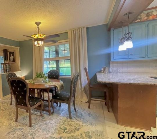 108 Glenhaven, Palestine, TX 75801