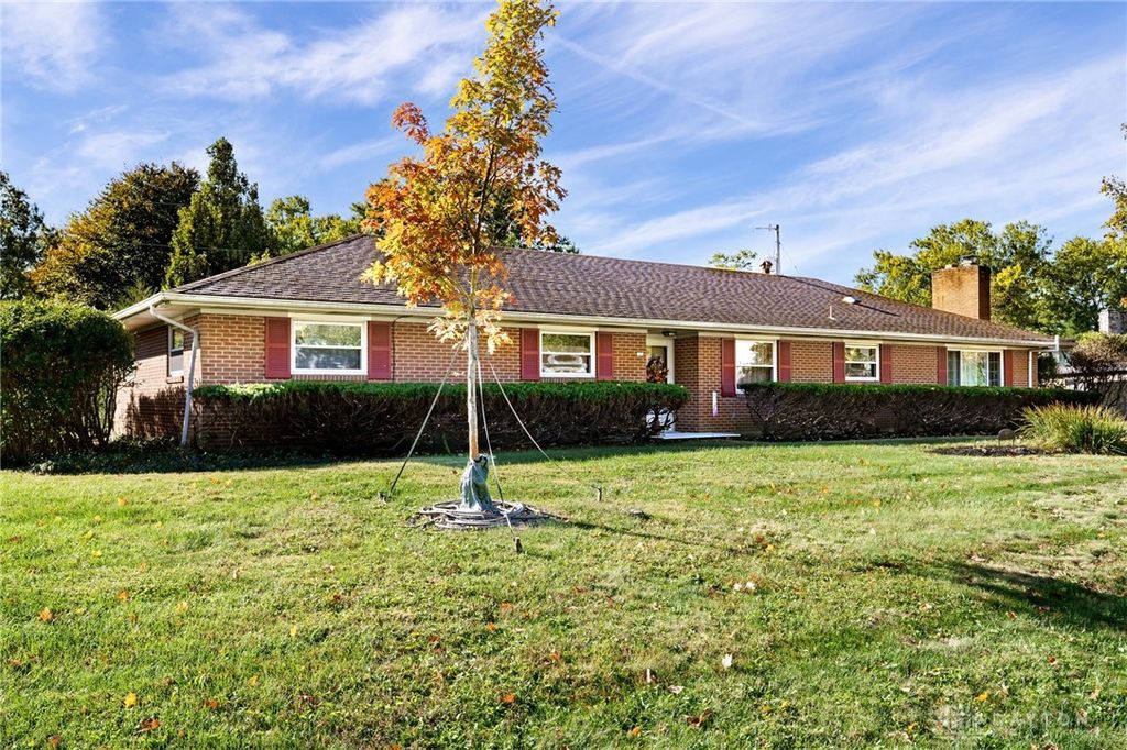 160 Ashford Drive, Washington Twp, OH 45459