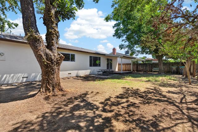 2552 Tamarisk, Stockton, CA 95207