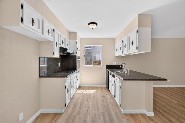 2552 Tamarisk, Stockton, CA 95207