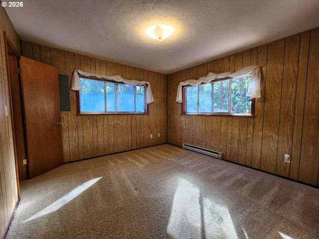205 18TH St, Port Orford, OR 97465