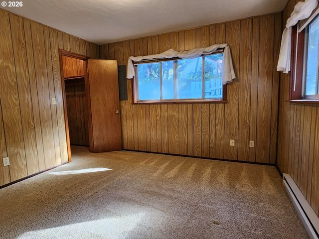 205 18TH St, Port Orford, OR 97465