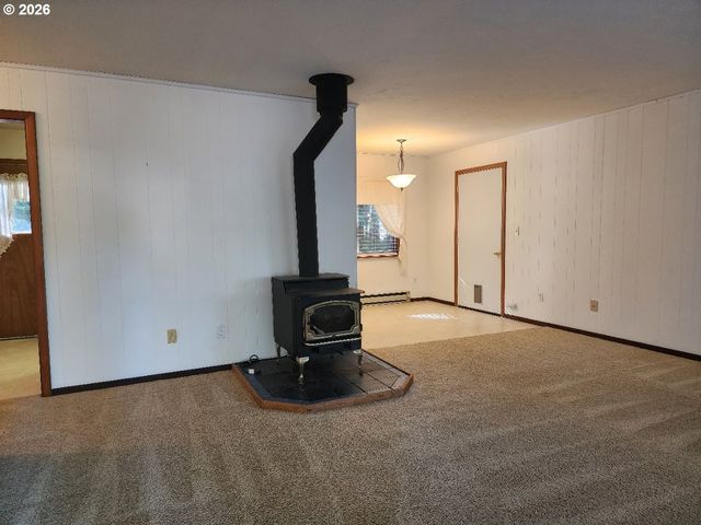 205 18TH St, Port Orford, OR 97465