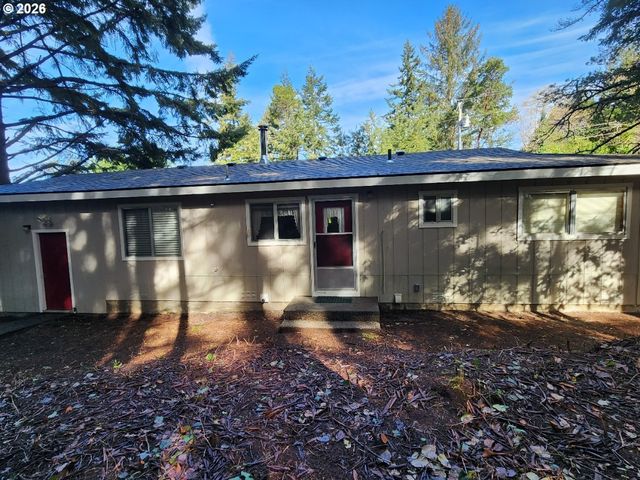 205 18TH St, Port Orford, OR 97465