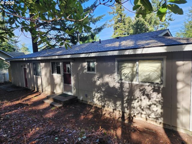 205 18TH St, Port Orford, OR 97465