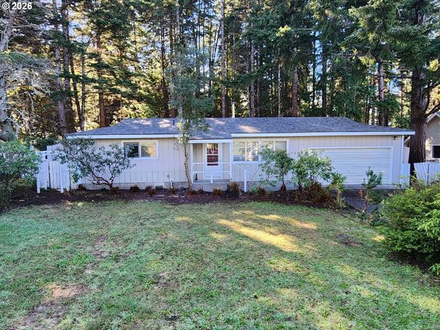 205 18TH St, Port Orford, OR 97465