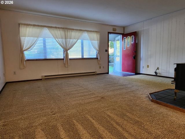 205 18TH St, Port Orford, OR 97465