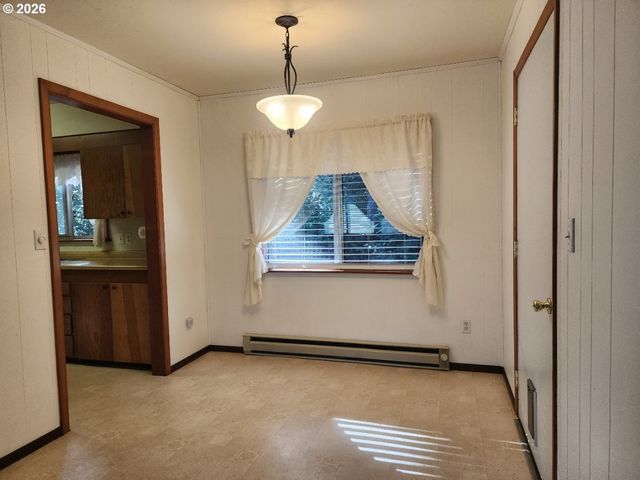 205 18TH St, Port Orford, OR 97465