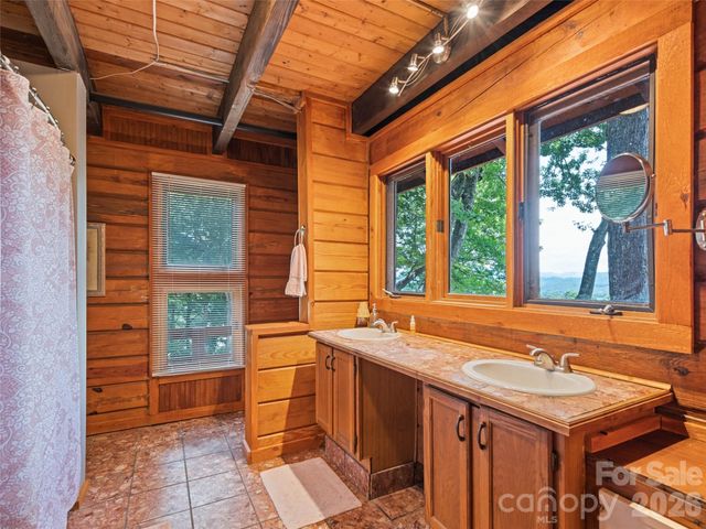 770 Shelton Cove Road, Waynesville, NC 28785
