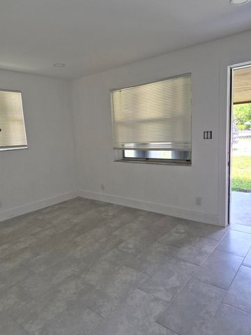 313 SW 1st Terrace, Deerfield Beach, FL 33441