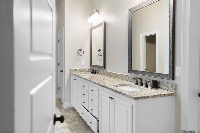 39169 Water Oak Ave, Prairieville, LA 70769