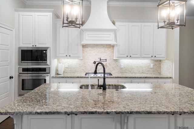 39169 Water Oak Ave, Prairieville, LA 70769