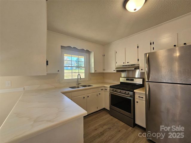 3025 Downing Street, Shelby, NC 28152