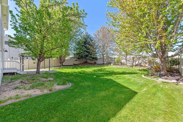 1679 N Carson Range St, Liberty Lake, WA 99019