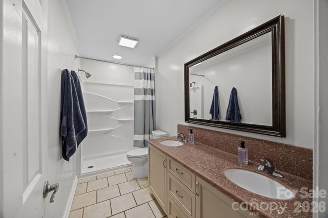 3030 Lydia Lane, Newton, NC 28658
